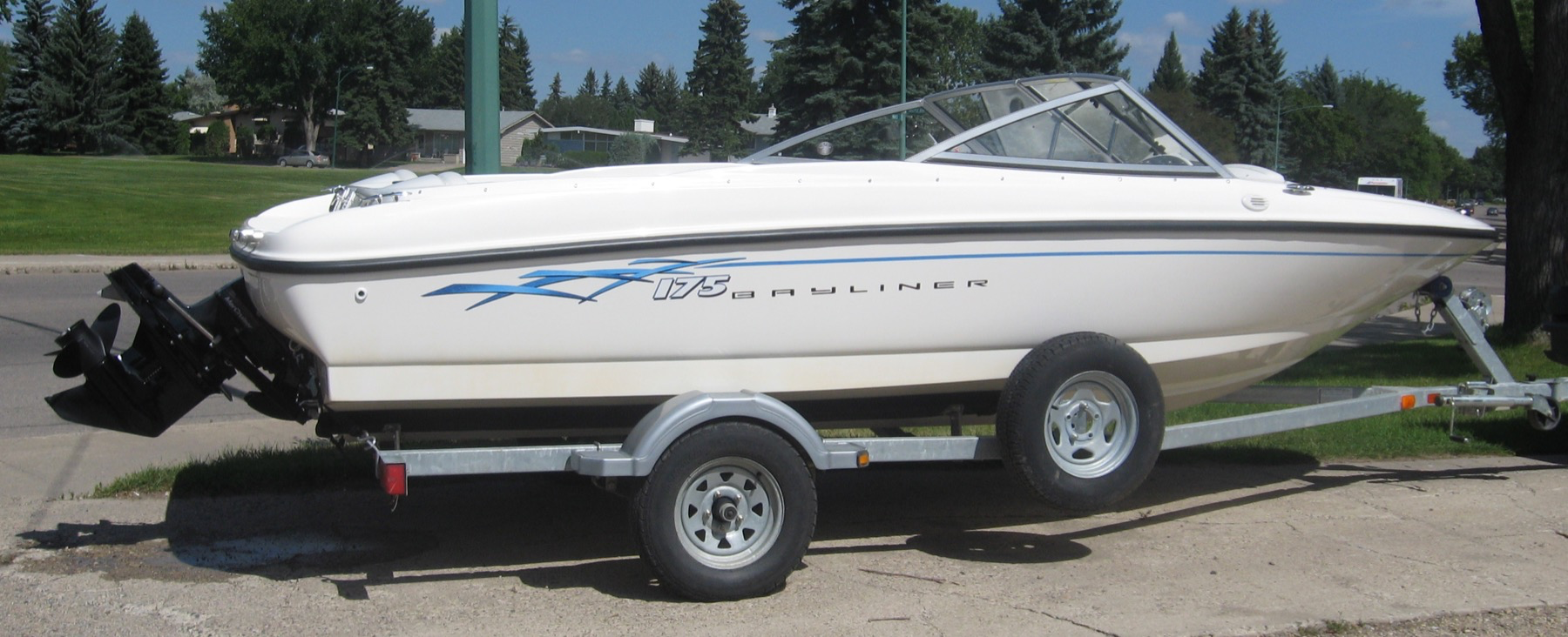 Ridge Runabout small speedboat